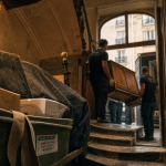 Débarassage : benne et devis dans un immeuble ancien