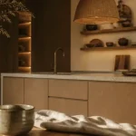 Cuisine japandi zen, bois clair et pierre naturelle